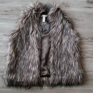 NWT Kenar faux fur vest